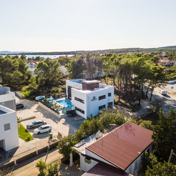 Olive Tree Mansion, Olive Tree Mansion, Luxury Apartments Vir