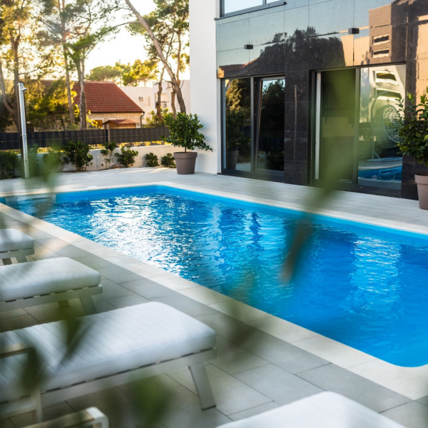 Olive Tree Mansion, Olive Tree Mansion, Luxury Apartments Vir