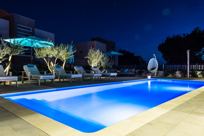 Olive Tree Mansion, Luxury Apartments Vir
