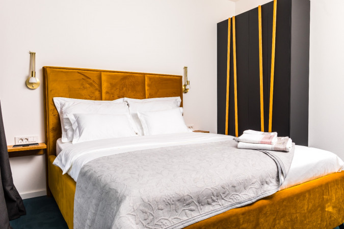 Olive Tree Mansion, Luxury Apartments Vir