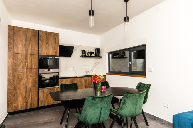 Olive Tree Mansion, Luxury Apartments Vir