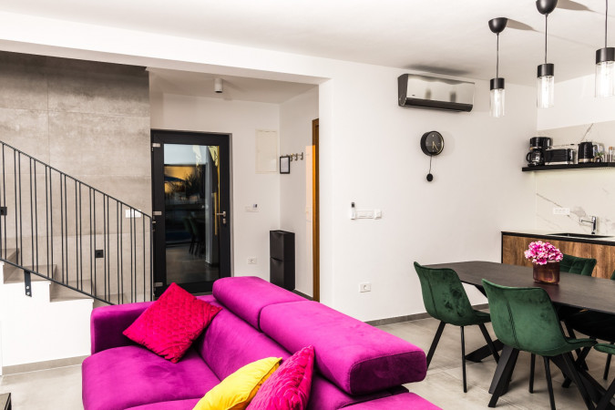 Olive Tree Mansion, Luxury Apartments Vir