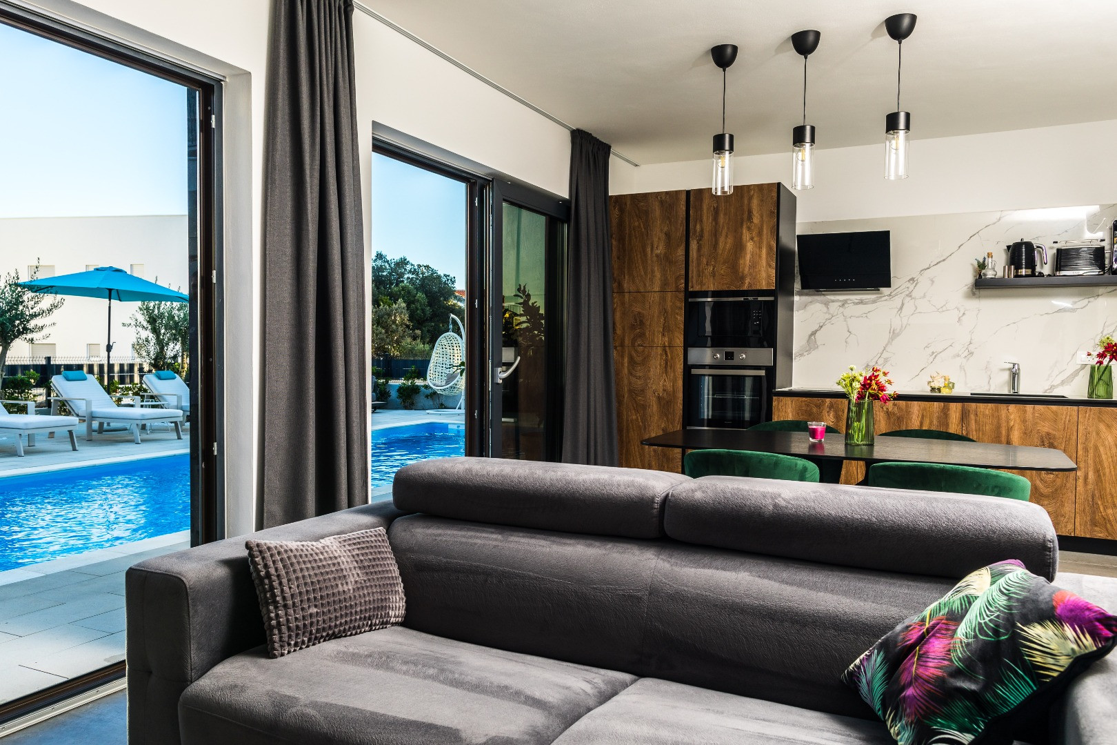 Olive tree mansion - Luxuriously furnished apartments with pool and jacuzzi, Olive Tree Mansion, Luxury Apartments Vir